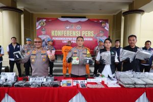 Konferensi pers polres Serang.