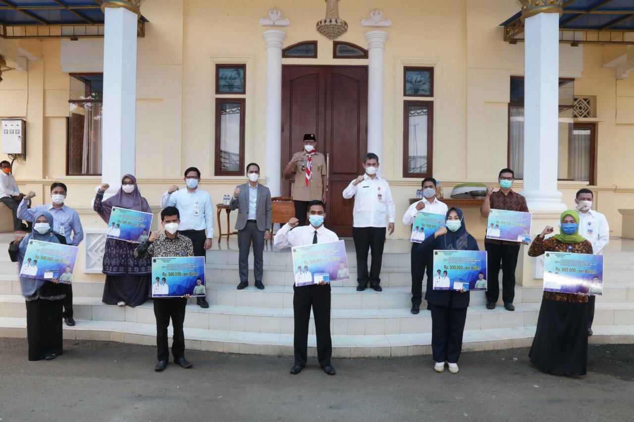 Upaya Tingkatkan Mutu Pendidikan di Banten, Pemprov Beri Insentif 16 Ribu Guru SMA/SMK/SKh Swasta se-Banten