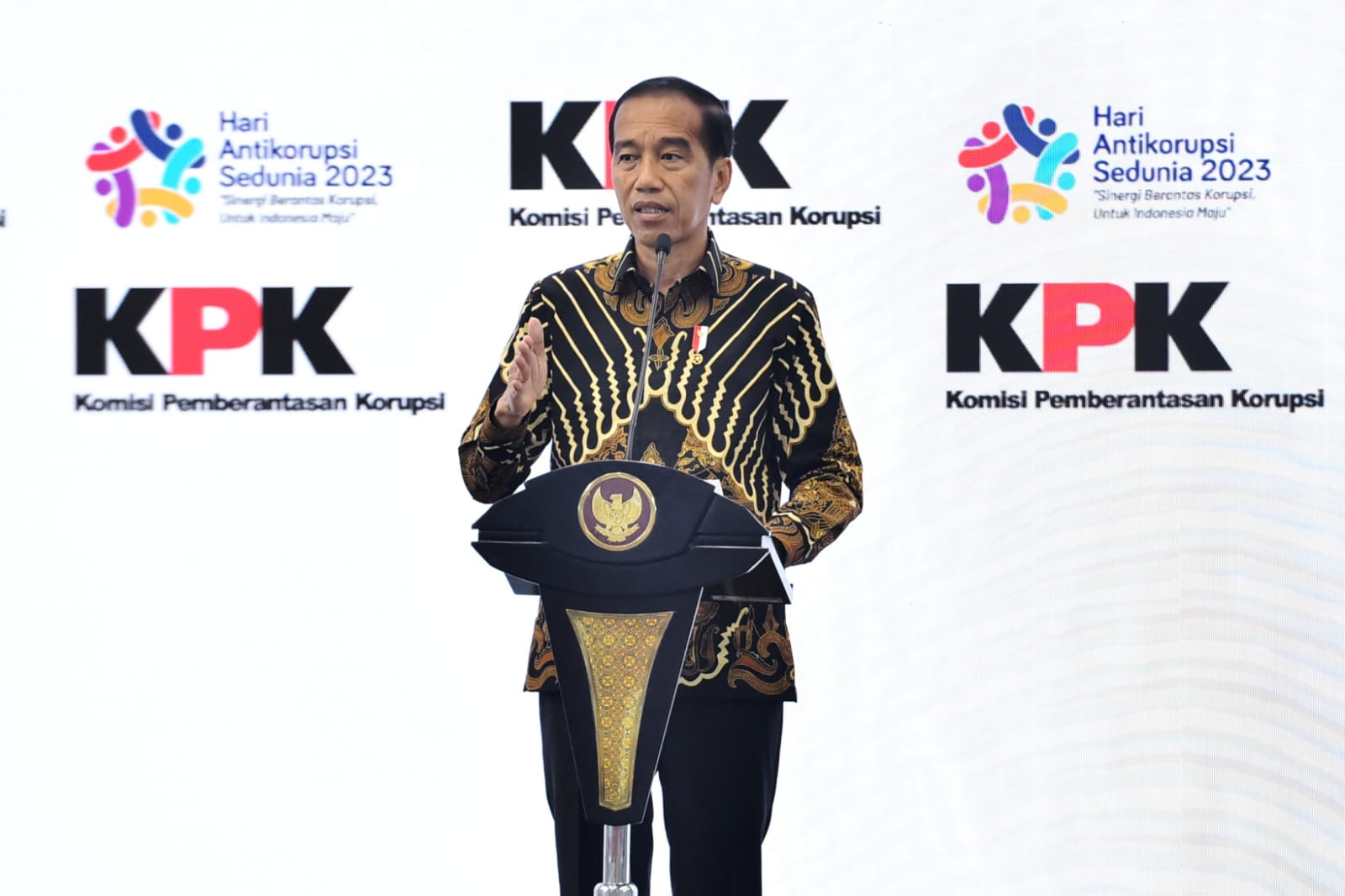 Jokowi : Tahun  2004-2022 Sebanyak 344 Pimpinan dan Anggota Dewan Dipenjara Karena Korupsi