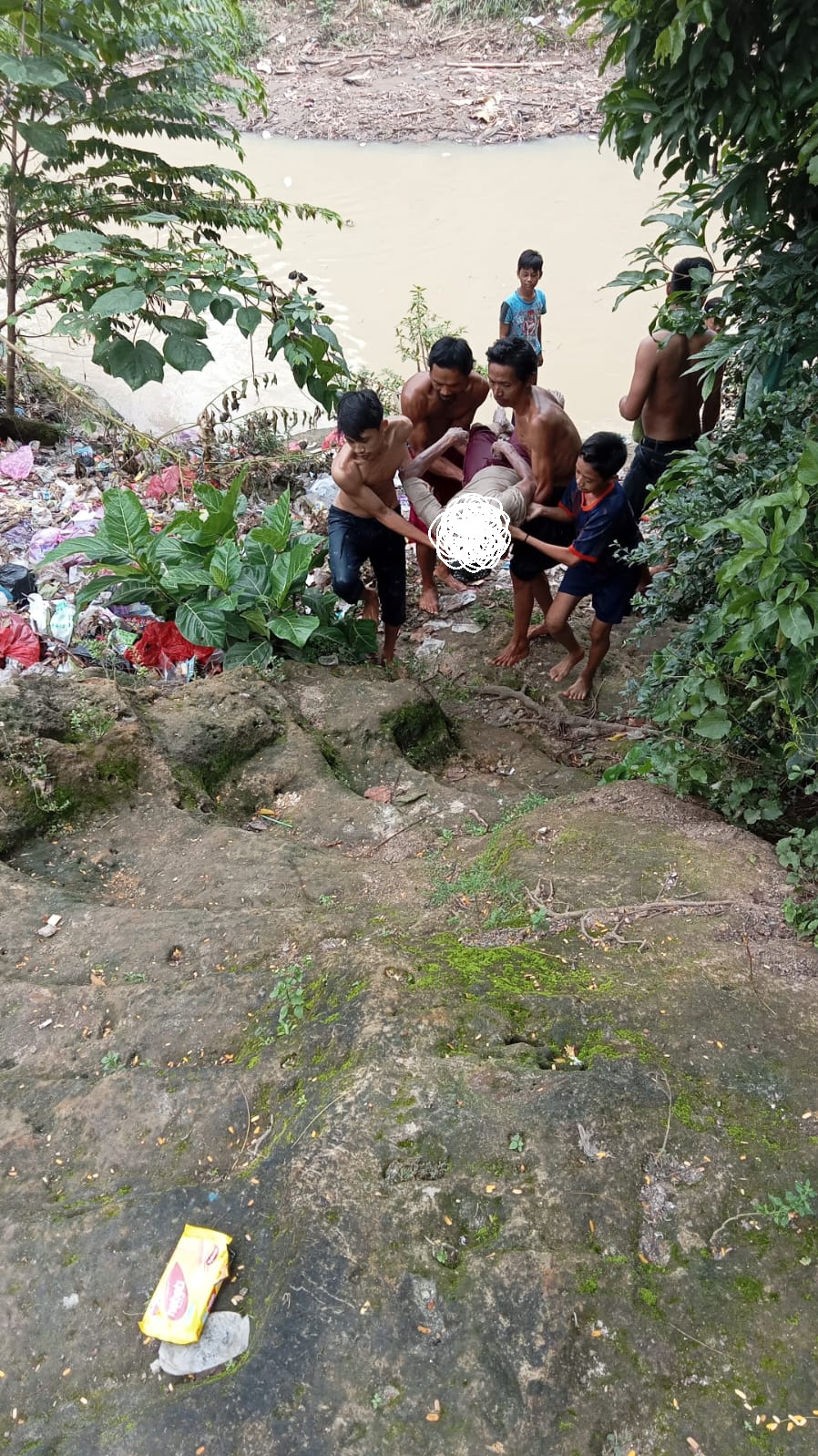Tenggelam di Kali Banten, Marbot Masjid Cikepuh kota Serang Ditemukan Tak Bernyawa