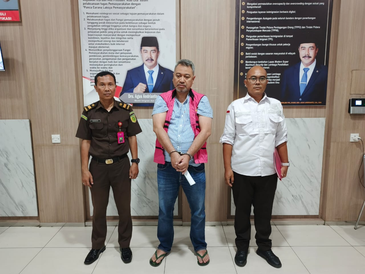 Tersangka Korupsi Pengelolaan Sampah di Tangerang Selatan Rp75,9 Miliar Ditahan Kejati Banten