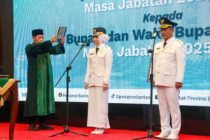 Resmi, Ratu Rachmatuzakiyah-Najib Hamas Jabat Bupati dan Wakil Bupati Serang 2025-2030.