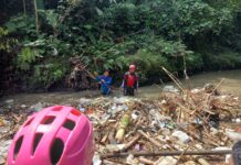 Sungai Cibanten Kembali Dipenuhi Sampah, Relawan Soroti Pentingnya Menjaga Manfaat Sungai untuk Masyarakat Kali Banten.