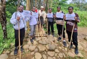 Siswi Papua di Baduy.