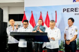 Gubernur Andra Soni: Jalur Kereta Api Buka Pusat Pertumbuhan Ekonomi Baru di Banten.
