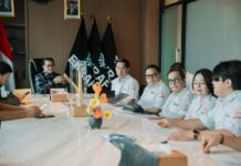 FEKRAF Banten Bertemu Menteri Ekraf, Dorong Pengembangan Ekosistem Ekonomi Kreatif Banten FEKRAF Banten Bertemu Menteri Ekraf, Dorong Pengembangan Ekosistem Ekonomi Kreatif Banten.