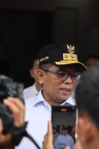 Gubernur Banten Andra Soni