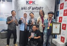 Rekor MURI 1.581 Cerpen Antikorupsi, Gol A Gong Tekankan Integritas dari Hal Sederhana Rekor MURI 1.581 Cerpen Antikorupsi, Gol A Gong Tekankan Integritas dari Hal Sederhana.