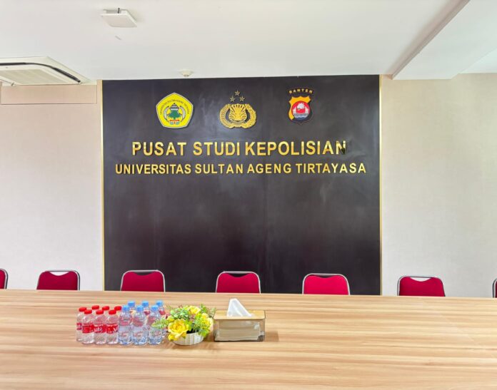 Pusat Studi kepolisian.