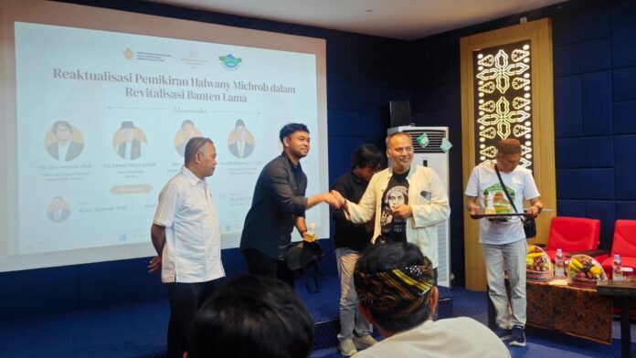 Menghidupkan Kembali ‘Kota yang Tertidur’: Seminar Nasional Kupas Tuntas Reaktualisasi Pemikiran Halwany Michrob untuk Banten Lama.