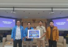 Gandeng Isbanban Foundation, DKM Baitul Choir Bea Cukai Merak Salurkan Beasiswa Pendidikan Gandeng Isbanban Foundation, DKM Baitul Choir Bea Cukai Merak Salurkan Beasiswa Pendidikan.