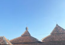 KKM Kelompok 85 UNIBA dan Senabung Salurkan Perlengkapan Sholat dan Quran di Desa Sukarendah Warunggunung KKM Kelompok 85 UNIBA dan Senabung.