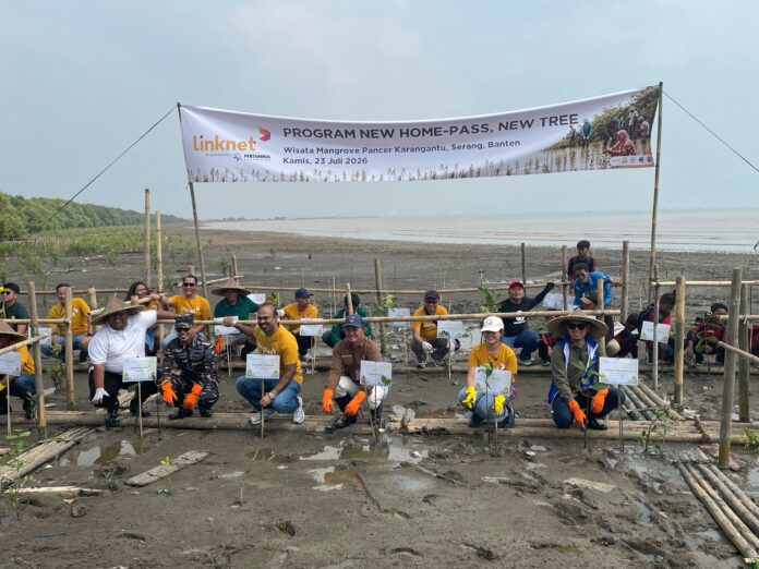 5.000 Mangrove Ditanam, 200 Relawan Turun Jaga Pesisir Kota Serang.