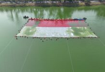 HUT RI 81, Forum Potensi Tangsel Bebersih dan Bentangkan Bendera Raksasa di Situ Gintung HUT RI 81, Forum Potensi Tangsel Bebersih dan Bentangkan Bendera Raksasa di Situ Gintung.