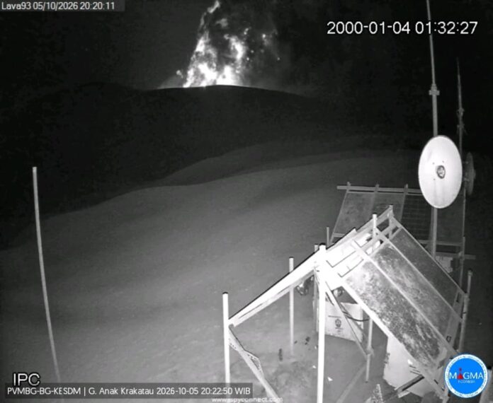 Penampakan malam ini Gunung Anak Krakatau dari pemantauan GAk.(pvmbg)